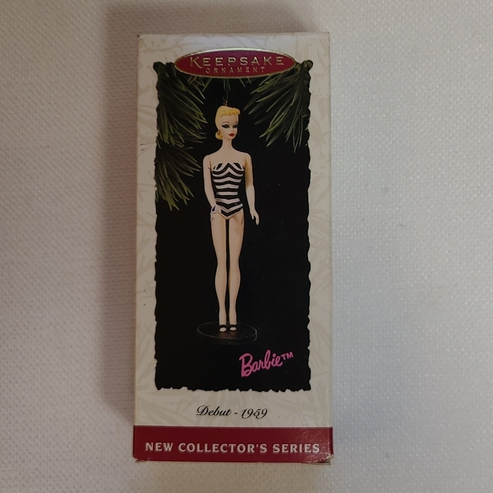 Vintage 1959 Mattel BARBIE Keepsake ornament in original box Collectors series.